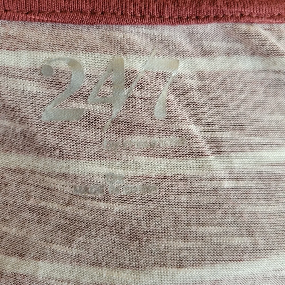 🤿 MAURICES 24/7 Crewneck Short Sleeve Top Red w/White Stripes - Picture 7 of 9